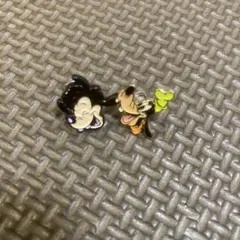 Disney グーフィー マックス　ピアス　2個セット