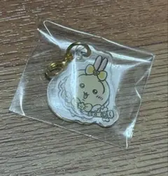 【新品未開封】ちいかわ　まじかるちいかわ　うさぎ　アクリルチャーム