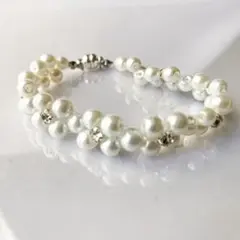 パールとラインストーンのブレスレット