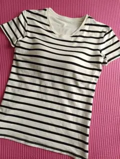 UNIQLO【L】ブラトップインナーカップ付き ボーダー Tシャツ白黒のサムネイル