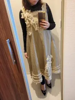【Akiakane/アキアカネ】サエラ/レース♡フリル♡刺繍エプロン 送料無料☆新品未着用☆さえら☆アキアカネ☆エプロン☆フリル