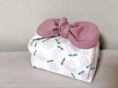 丸いりぼんのお弁当袋　保温・保冷　ピンク　紫陽花　0012