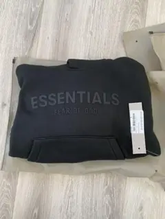 Essentialsフーディ