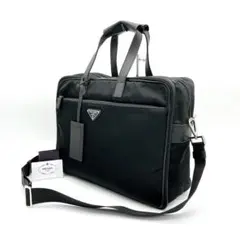 【PRADA】2wayバッグ　ビジネスバッグ　三角ロゴプレート　ナイロン　黒色