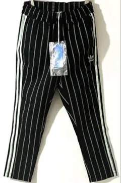 【未使用】adidas トラックパンツ DU9886 ストライプ サイズＳ