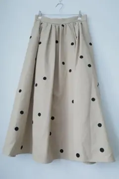 JUSGLITTY／ドット柄フレアスカート