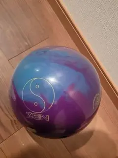 ボウリングボール