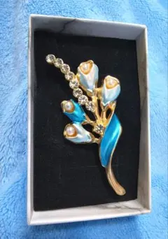 Item thumbnail for item cac864fa-cc40-4780-83ac-a0fccac82a41