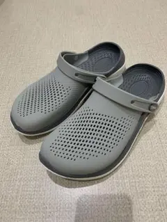 CROCS サンダル