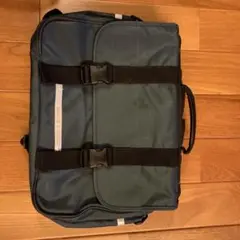 学生鞄 ダークグリーン フラップ付きバッグ