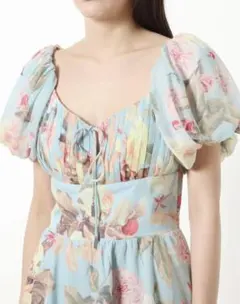 ゲス GUESS ワンピース ドレスのサムネイル