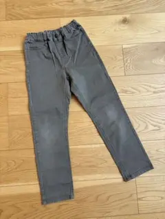 GU スリムフィット ズボン パンツ　カーキ　緑　130cm