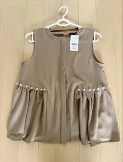 Lajour ベージュ パール装飾 ノースリーブベスト Mサイズ相当