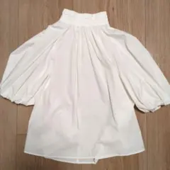 ホワイト バルーンスリーブ シャツ