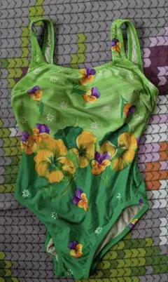 美品　パレオ付き　レディース　水着