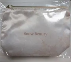 限定品【新品未開封】スノービューティー　Snow Beauty 2026 ポーチのサムネイル