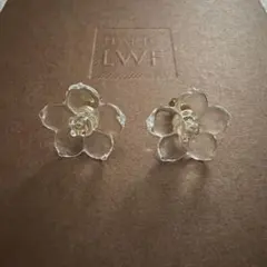 HARIO LWF フラワー ピアスのサムネイル