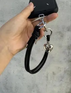 シルバーハード付きスマホストラップ