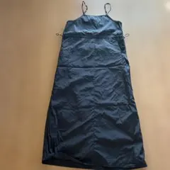 未使用　H&M ブラックサロペット・オーバーオール　ワンピースのサムネイル