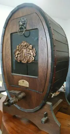 De Luxe Barrel Cabinet 1830年製アンティークインテリア