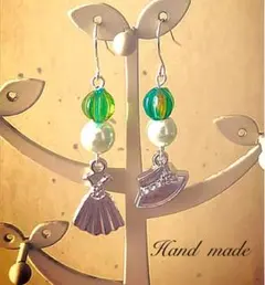 ドレスと帽子☆*。ピアス・イヤリング