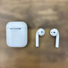 ジャンク品 Airpods 第2世代 本体+右耳のみ - メルカリ