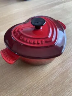 LE CREUSET ハート型鍋 1L 赤 美品】ル・クルーゼ ハート型 鍋 レッド ホーロー鍋 - メルカリ