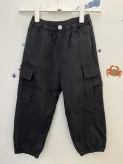 110 ボトムス　黒 カーゴパンツ 長ズボン