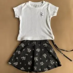 組曲　ホワイトカットソー&花柄スカートセット　90〜100サイズ