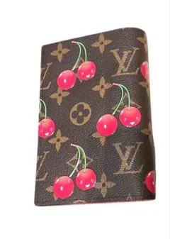 新品未使用Louis Vuitton チェリー柄 パスポートケース