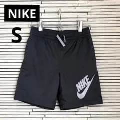 NIKE ナイキハーフパンツ　S130〜140cm