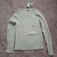 GU オフホワイト M リブニット　未使用
