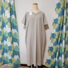 タグ付き　ベージュ Vネック ロングワンピース 2WAY　フリーサイズ