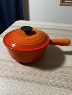 LE CREUSET オレンジ片手鍋のサムネイル