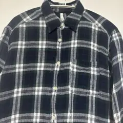 チェック柄の長袖シャツ 綿100% フランネルシャツ　Ｍ