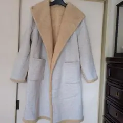 フード付きロングコート グレー×ベージュ