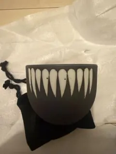 GUCCI MAISON DE L'AMOUR ハンドモチーフ 陶器製トレイ - メルカリ