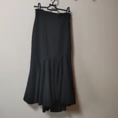 黒のロングマーメイドスカート