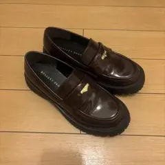 KOBE LETTUCE 厚底ローファー ブラウンのサムネイル