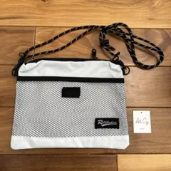 Item thumbnail for item 5171dc58-8f06-4b47-bc83-0b8575b121e6