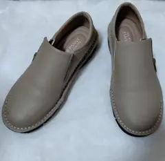 pansy　パンジー　ファスナー付きスリッポン　23cm　3E