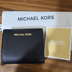 ほぼ新品！今月購入！MICHAEL KORS ブラック 二つ折り財布