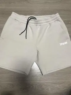 TFW49 ショートパンツ ライトグレー新品 - メルカリ