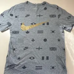 Nike グレー Tシャツ ワールド国旗デザイン　sサイズ　160センチの方も