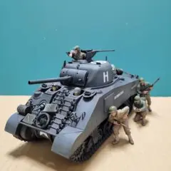 タミヤプラモデル1/35 装甲車 フィギュア　 完成品美品 タミヤ ミリタリーコレクション 1/35 フランス4輪装甲車 AMD35