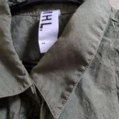 マーガレット・ハウエルグリーンシャツ