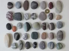 【天然石】石ころ・綺麗な模様・不思議なグラデーション★36個★12/21-4