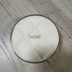HARIAS 限定パッケージクッションファンデーション リミテッドエディションのサムネイル