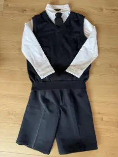男の子用キッズフォーマル三点セット　120センチ　コムサイズム　ベルメゾン
