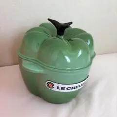 CREUSET LE ピーマン型鍋 グリーン｜トレファクONLINE 22 鍋 (ルクルーゼ) CREUSET LE 箱付き 緑色 調理器具